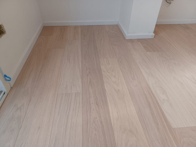  un parquet senza nodi chiaro